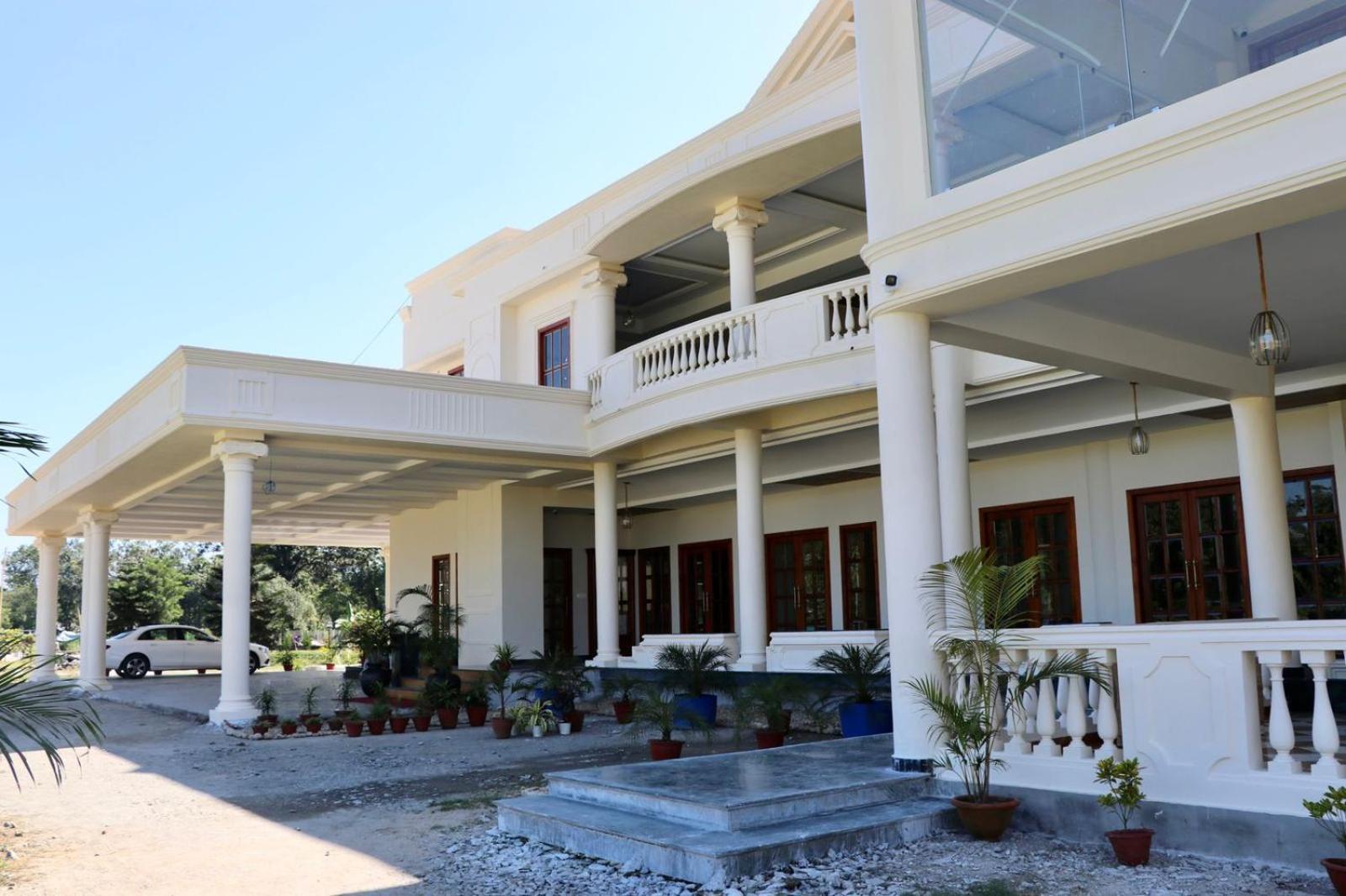 Royale De' Casa Resort กาซิรังคา ภายนอก รูปภาพ