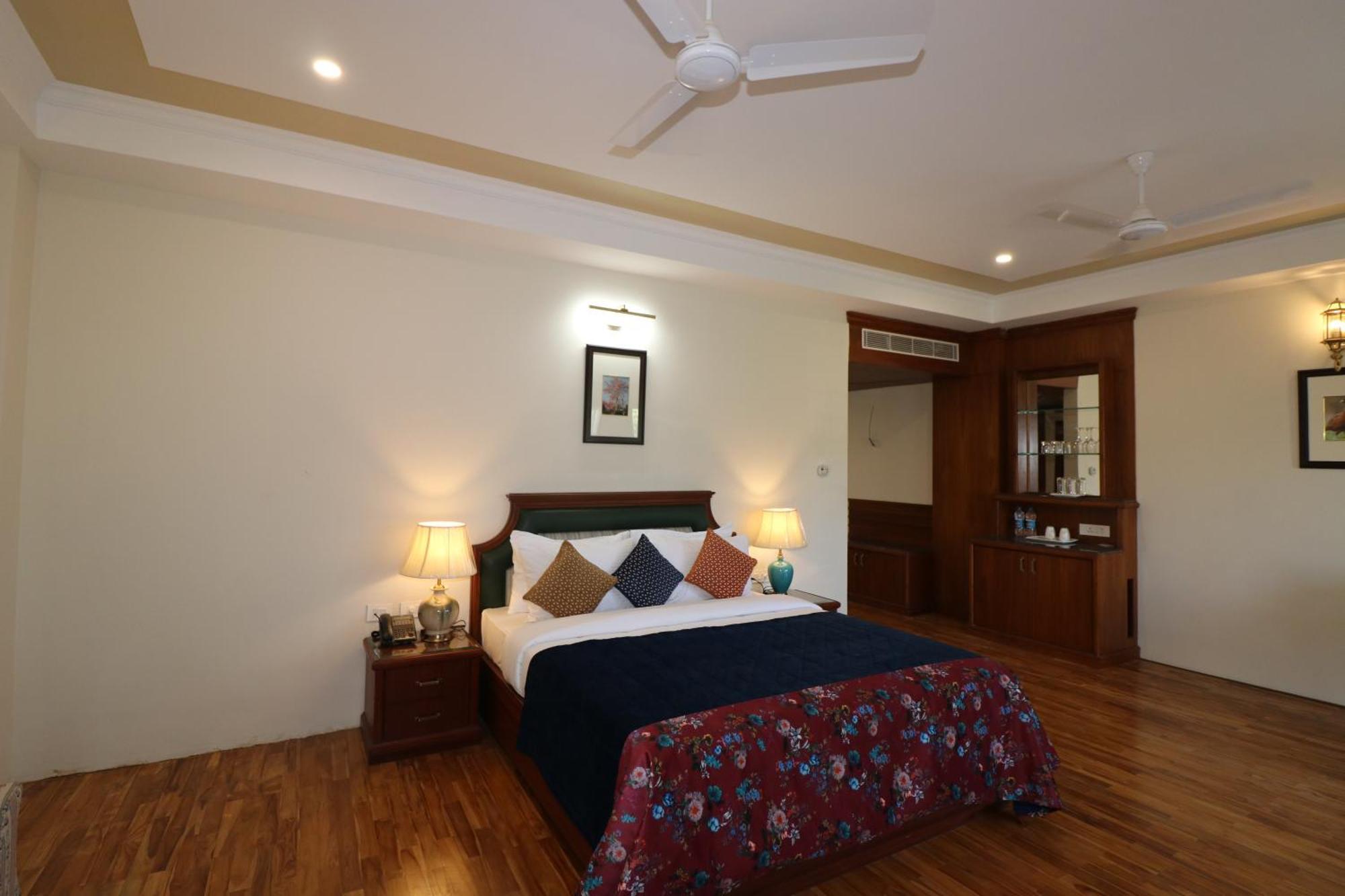 Royale De' Casa Resort กาซิรังคา ภายนอก รูปภาพ