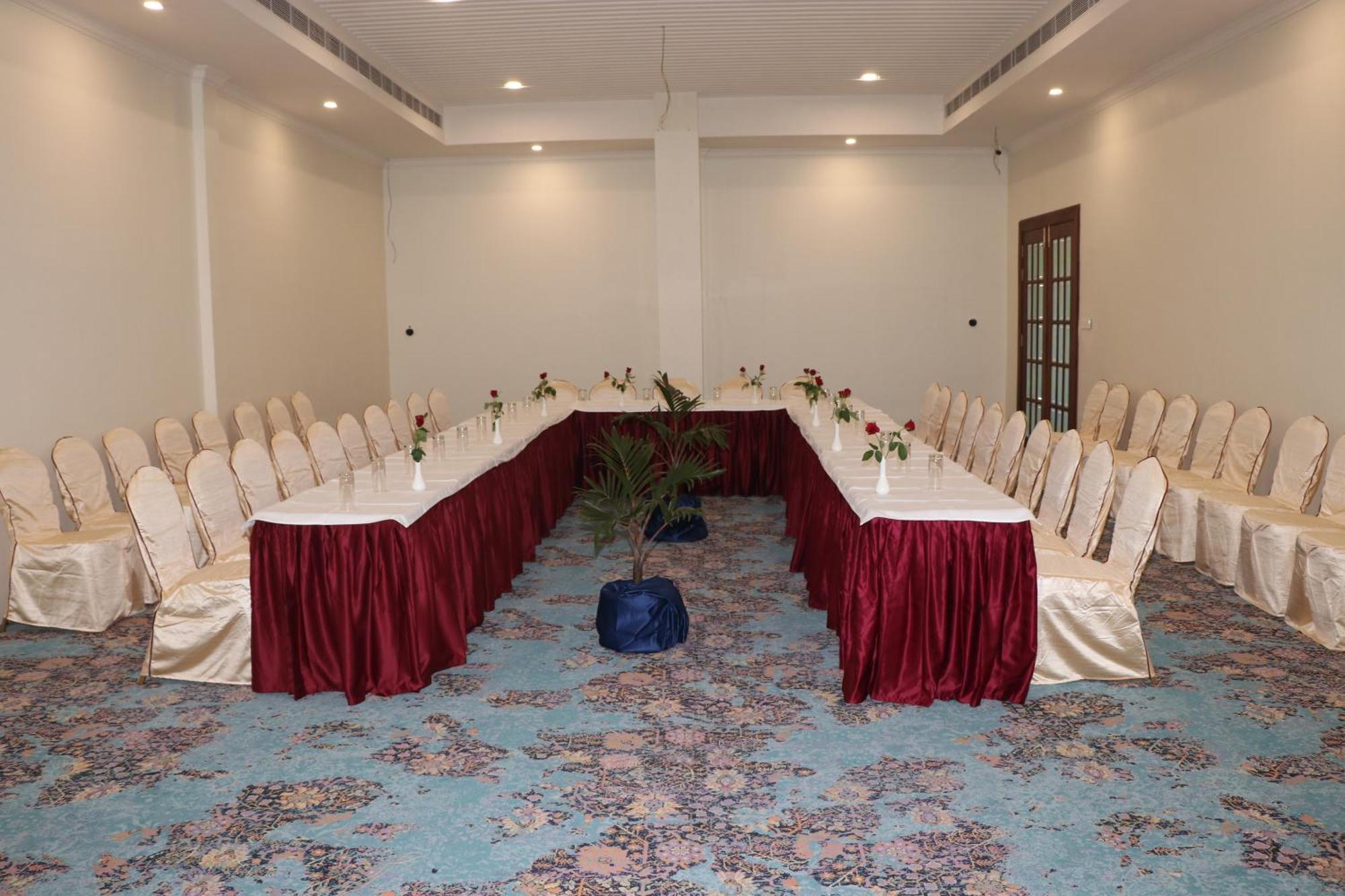 Royale De' Casa Resort กาซิรังคา ภายนอก รูปภาพ