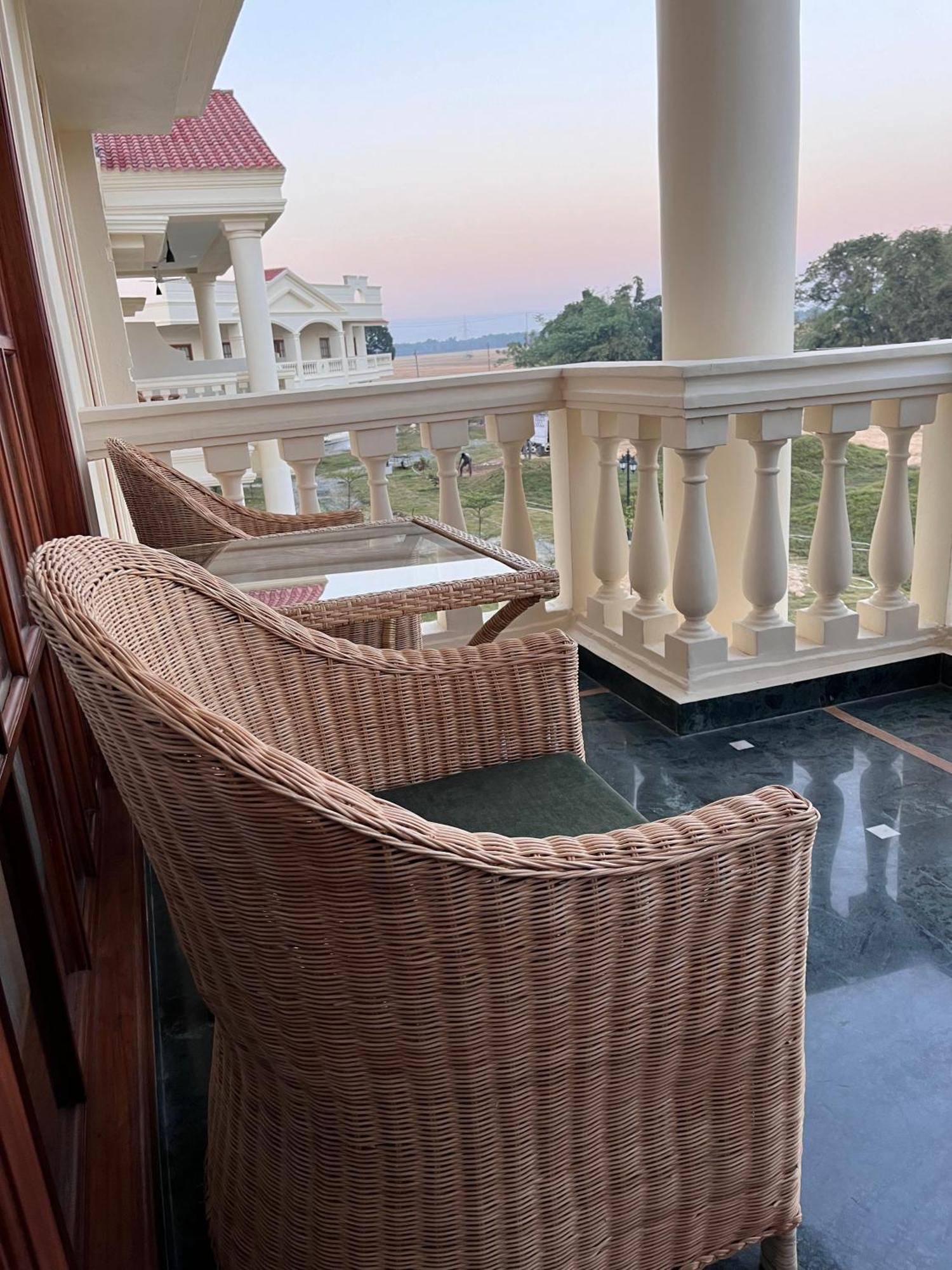 Royale De' Casa Resort กาซิรังคา ภายนอก รูปภาพ
